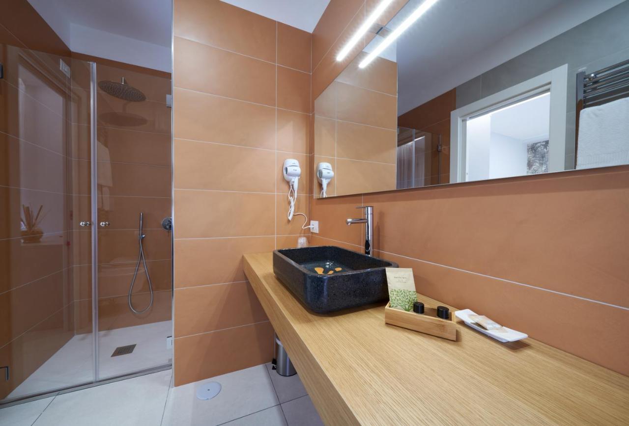 B&B Iside แอร์โกลาโน ภายนอก รูปภาพ